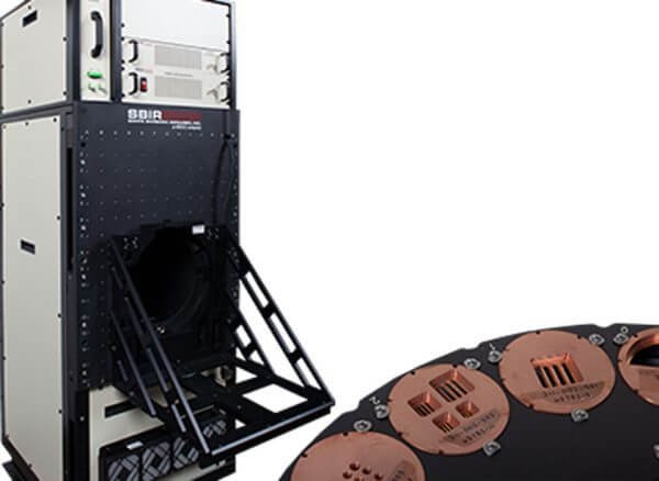 Elektro-optik ve kızılötesi sensörlerin karakterizasyonu için hedef ve test modülleri içeren SBIR EO test sistemi